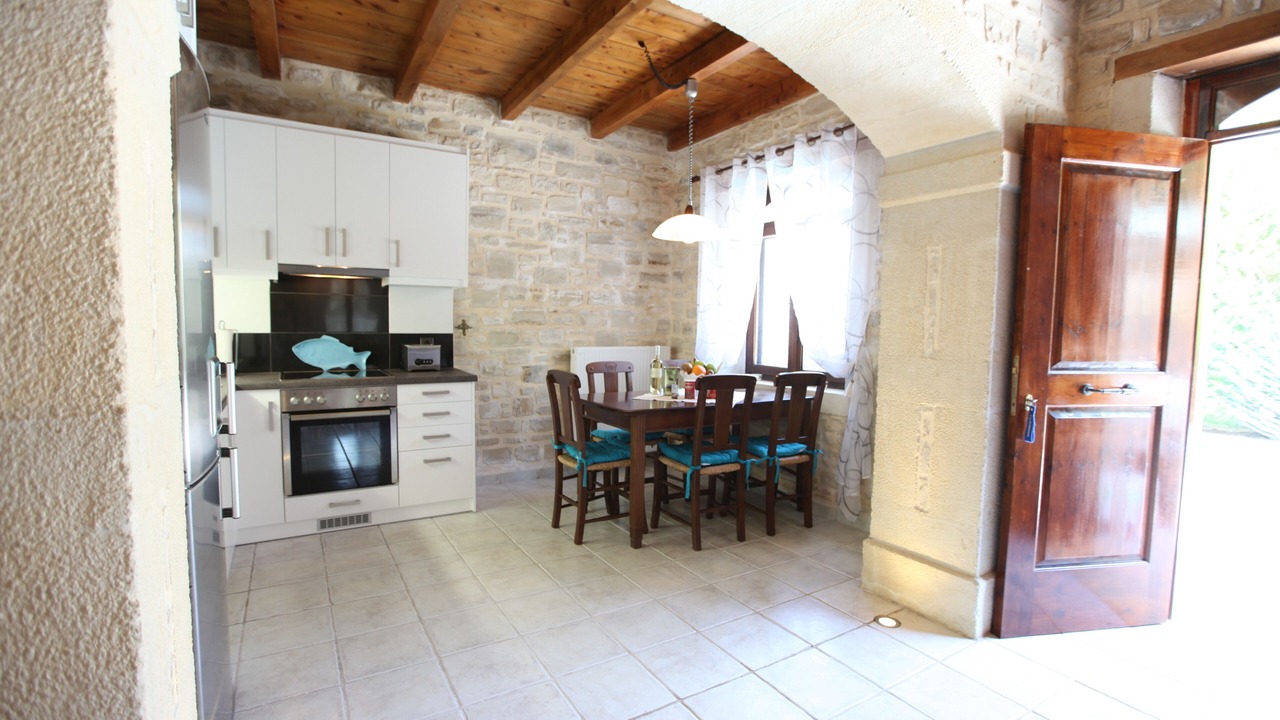 Photo of Kitchen in Atsipópoulon