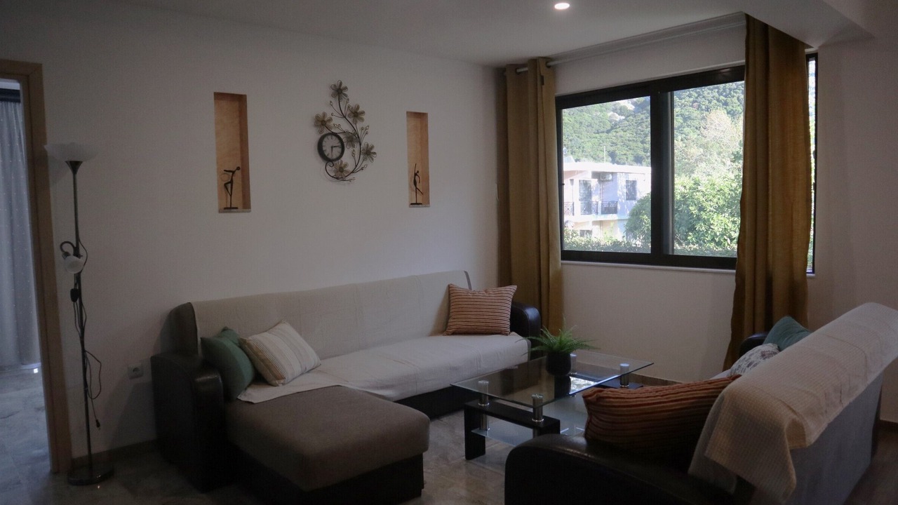 Photo of Livingroom in Salakos