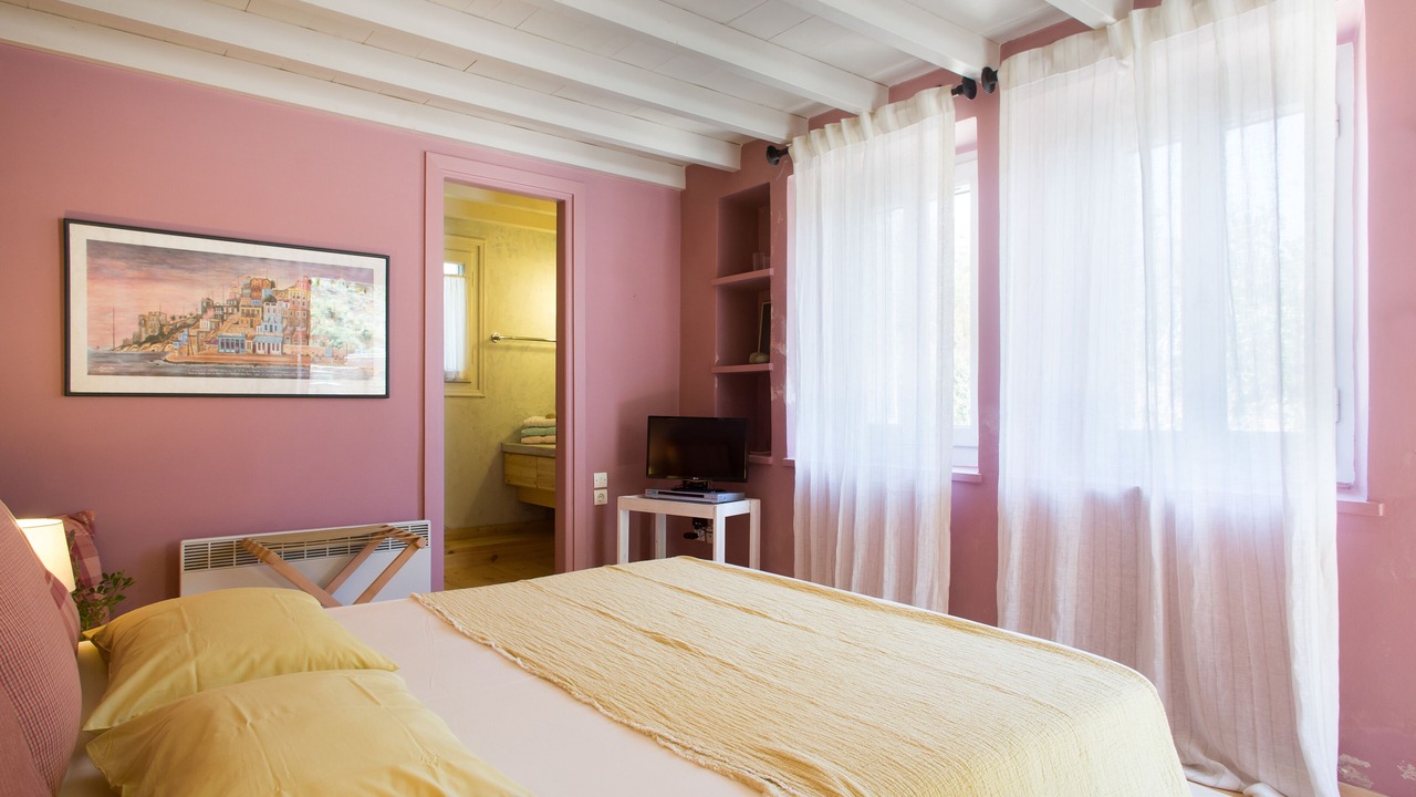 Photo of Bedroom in Andros