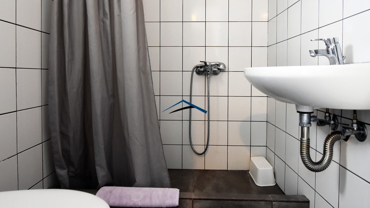 Photo of Bathroom in Kea