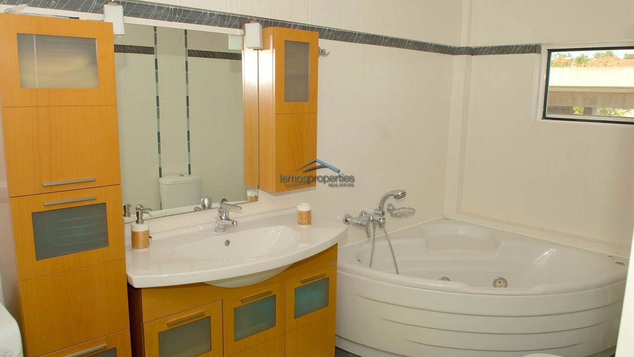 Photo of Bathroom in Messini