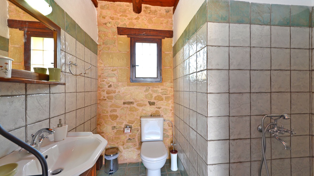 Photo of Bathroom in Xirokampi