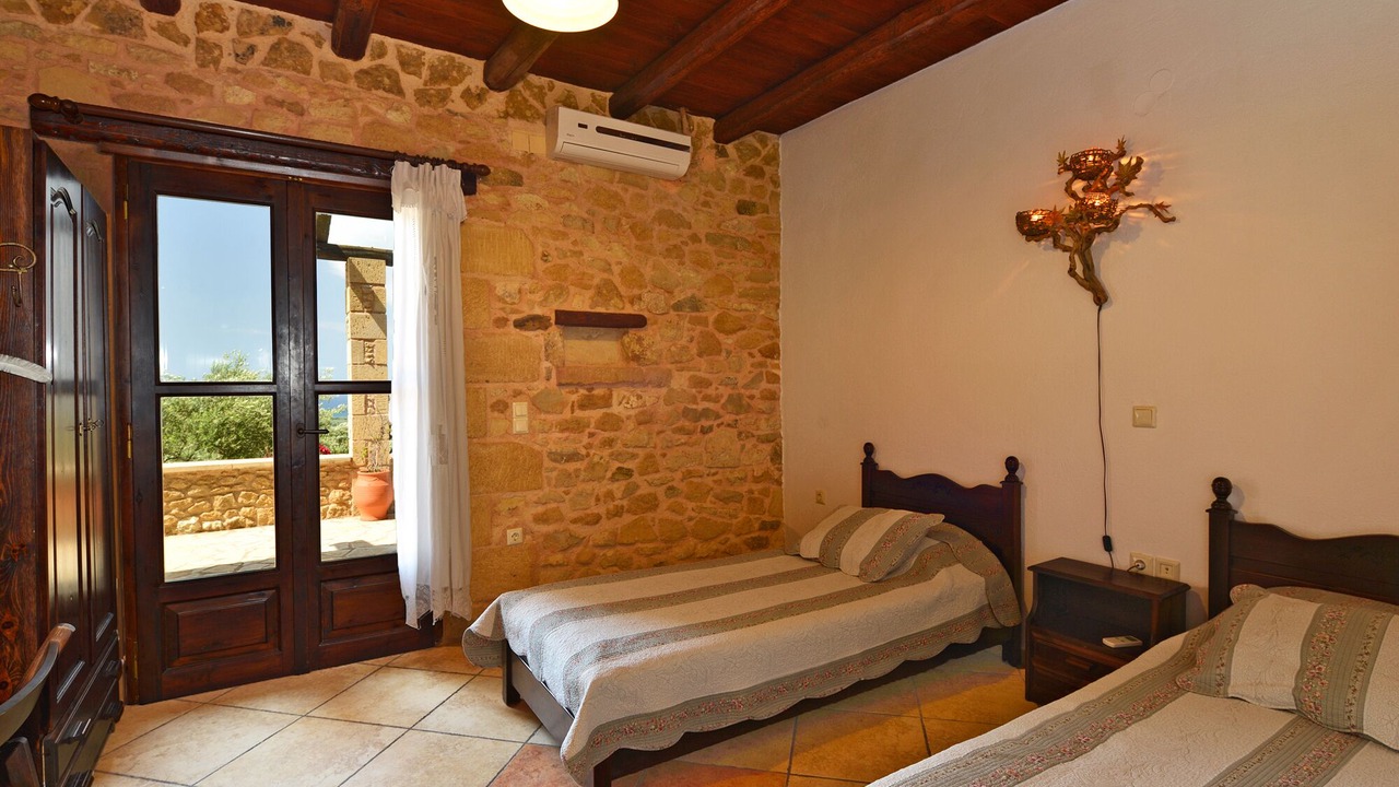 Photo of Bedroom in Xirokampi