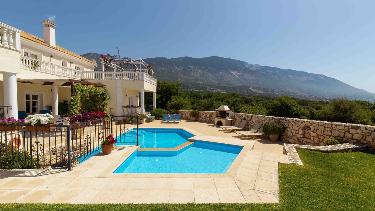Photo of Outdoor in Karavados