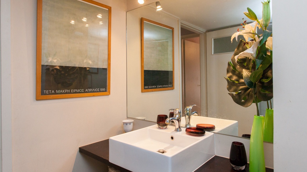 Photo of Bathroom in Exarhia