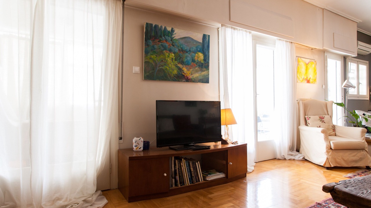 Photo of Livingroom in Exarhia