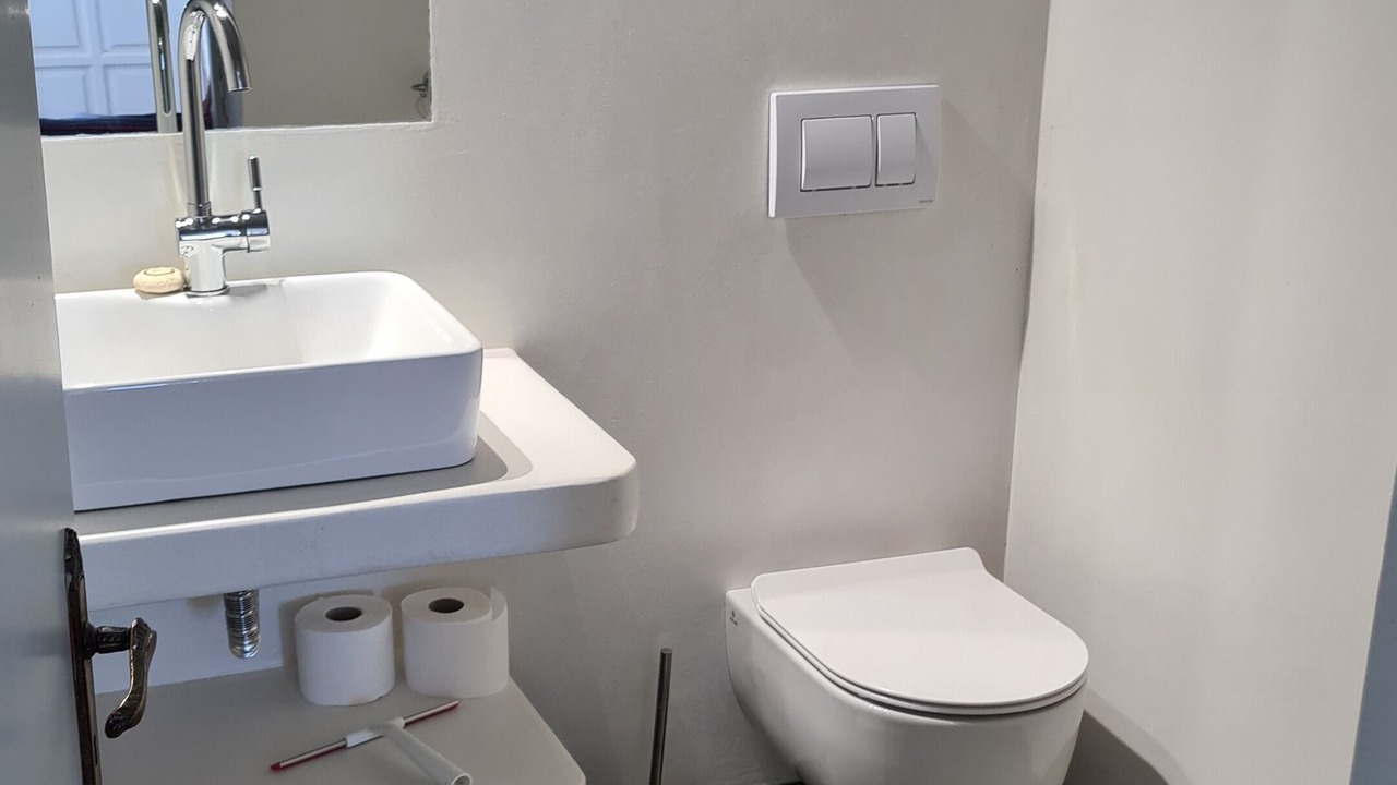 Photo of Bathroom in Tripiti