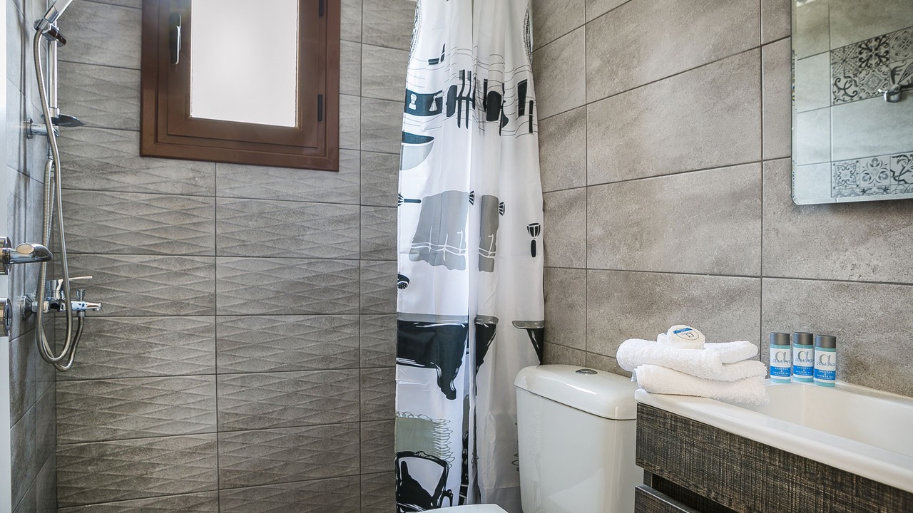 Photo of Bathroom in Dhrakata