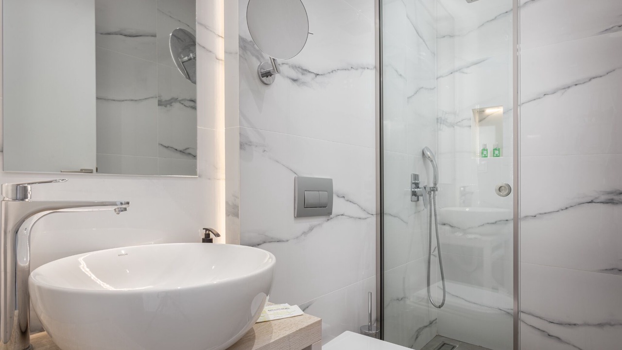 Photo of Bathroom in Koukaki