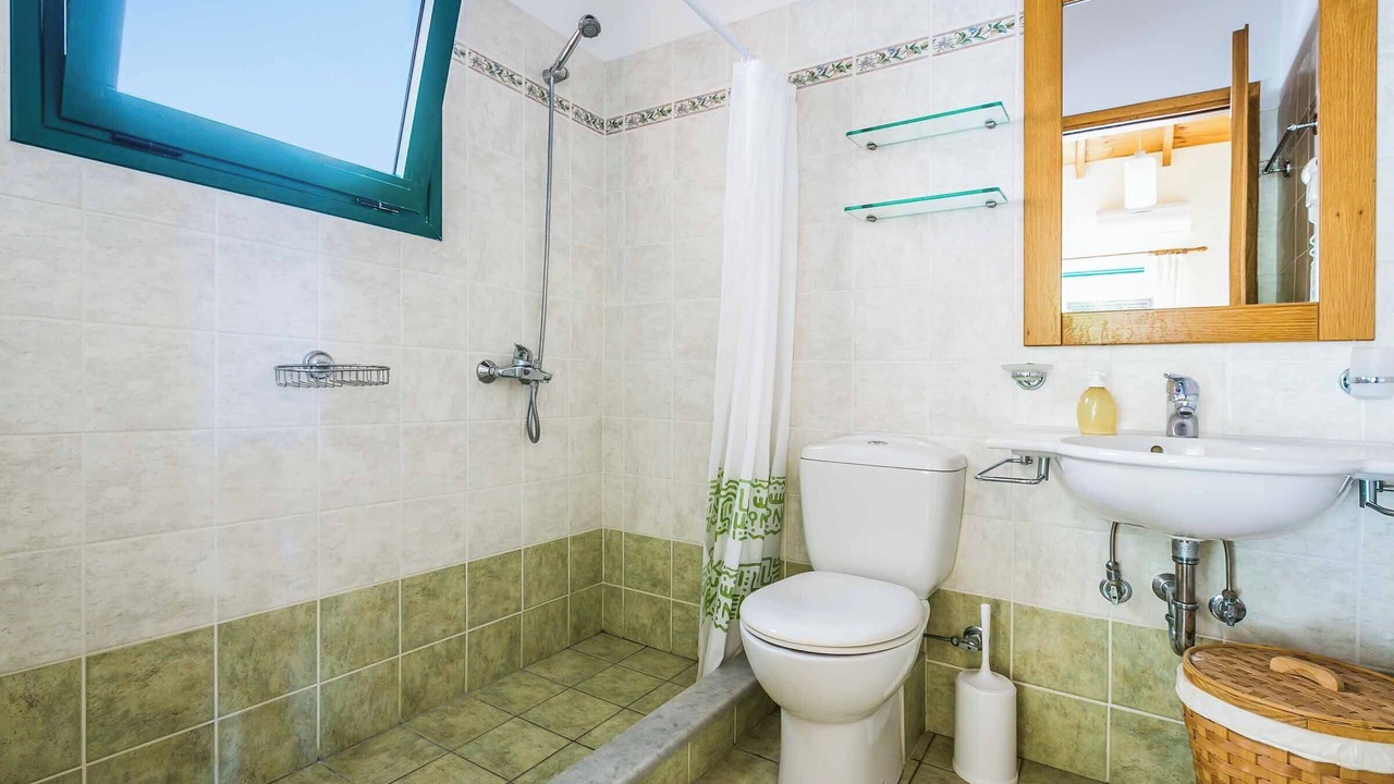 Photo of Bathroom in Skala