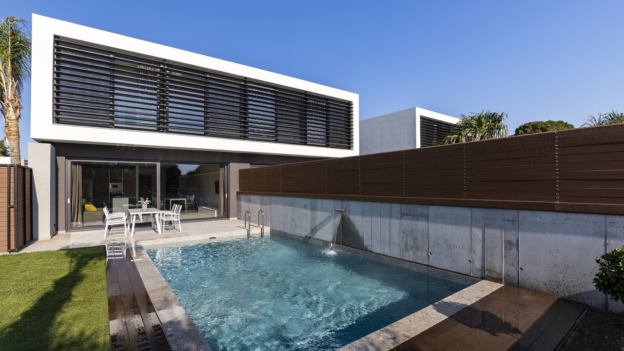 Photo of Outdoor in Ixia