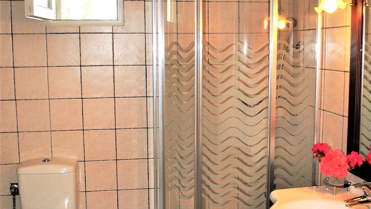 Photo of Bathroom in Koutsi