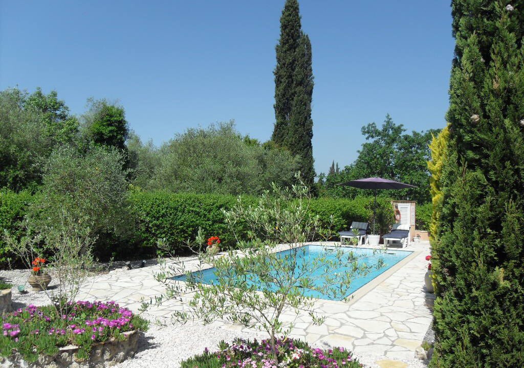 Photo of Outdoor in Afra