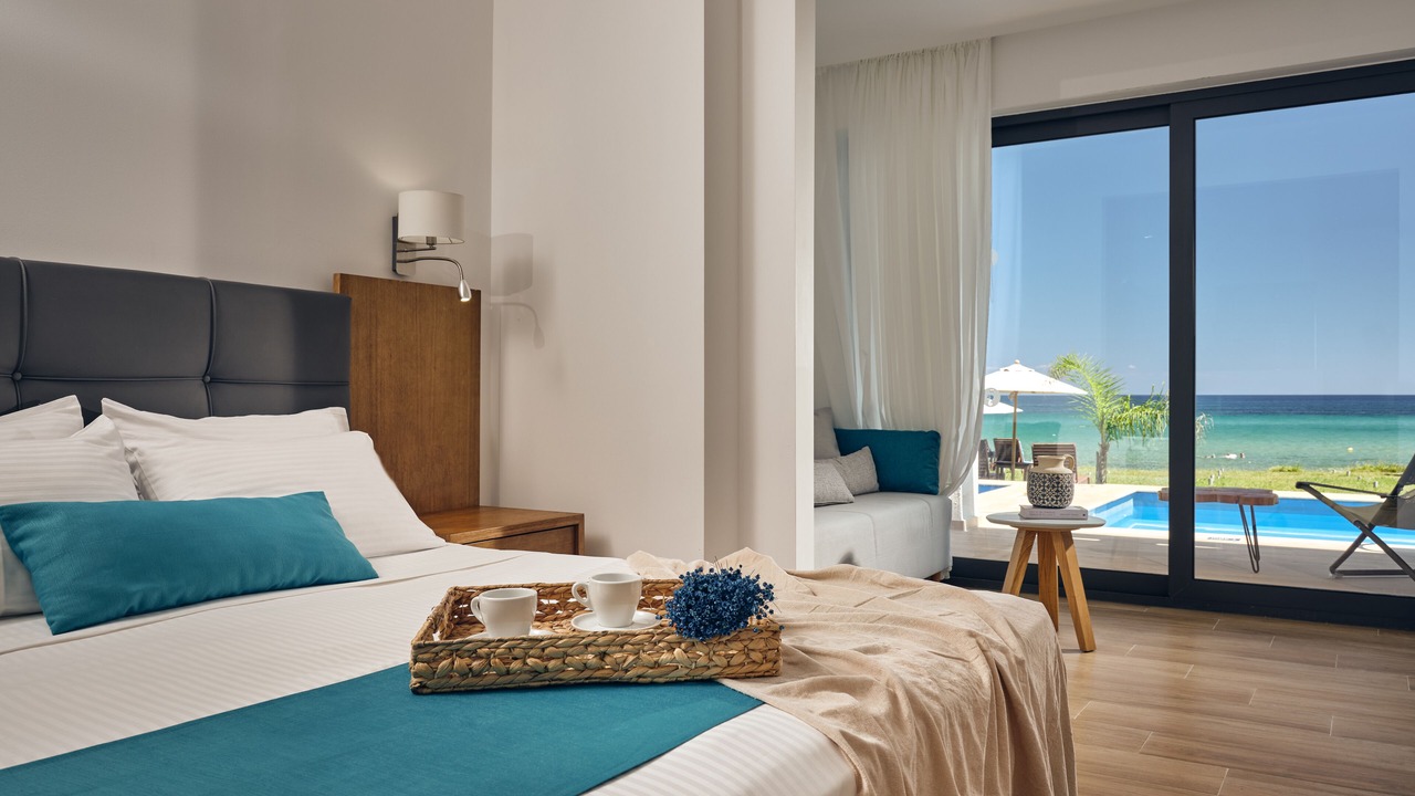 Photo of Bedroom in Neromilos