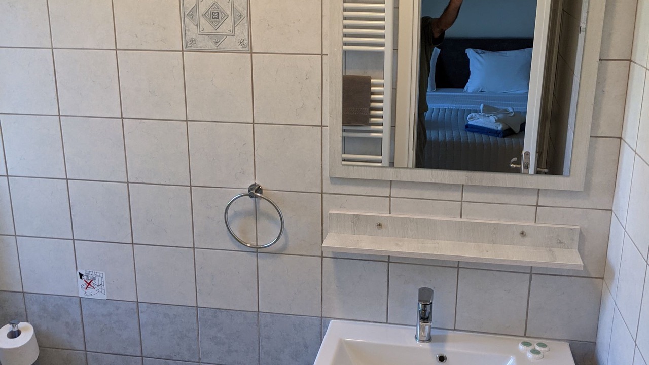 Photo of Bathroom in Kaligata