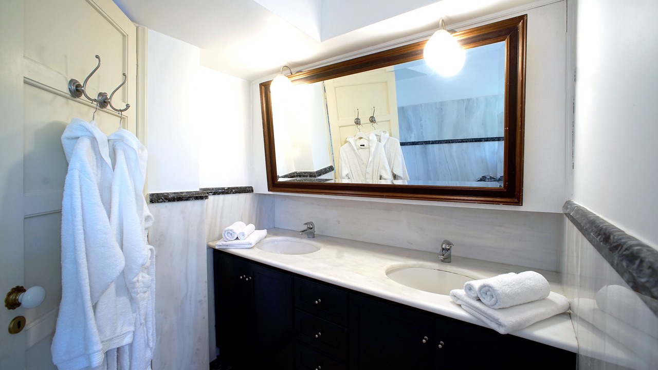 Photo of Bathroom in Melissopetra