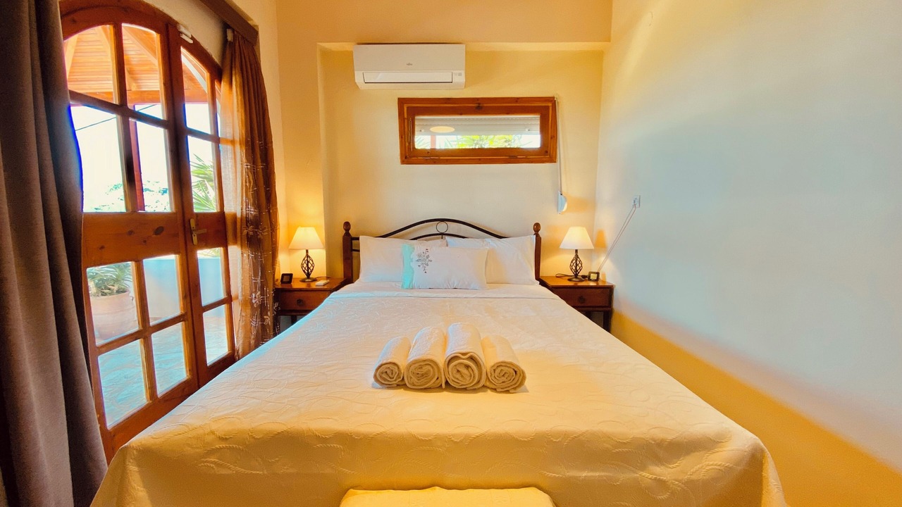 Photo of Bedroom in Minoa Pediada