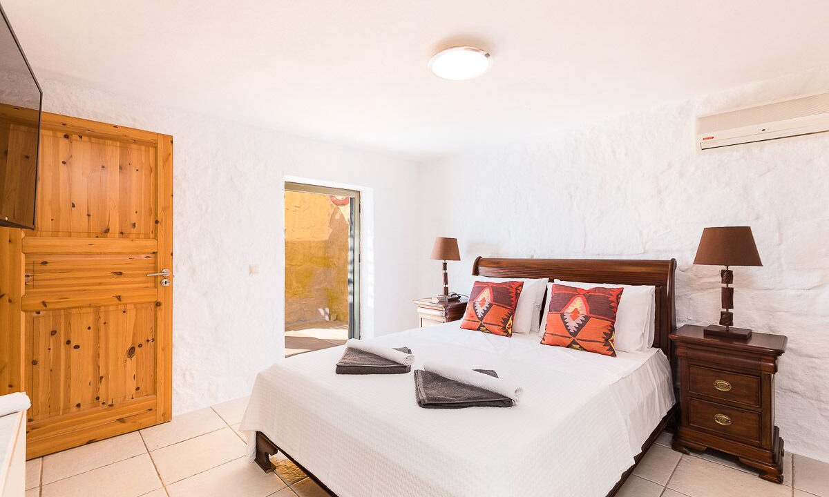 Photo of Bedroom in Chorafakia