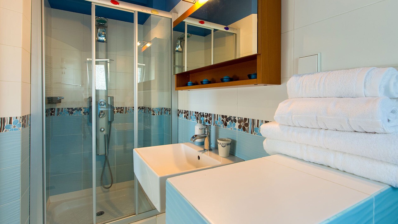 Photo of Bathroom in Kare