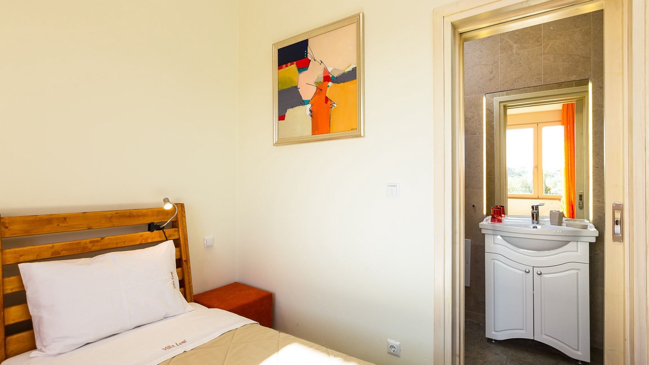 Photo of Bedroom in Filaki