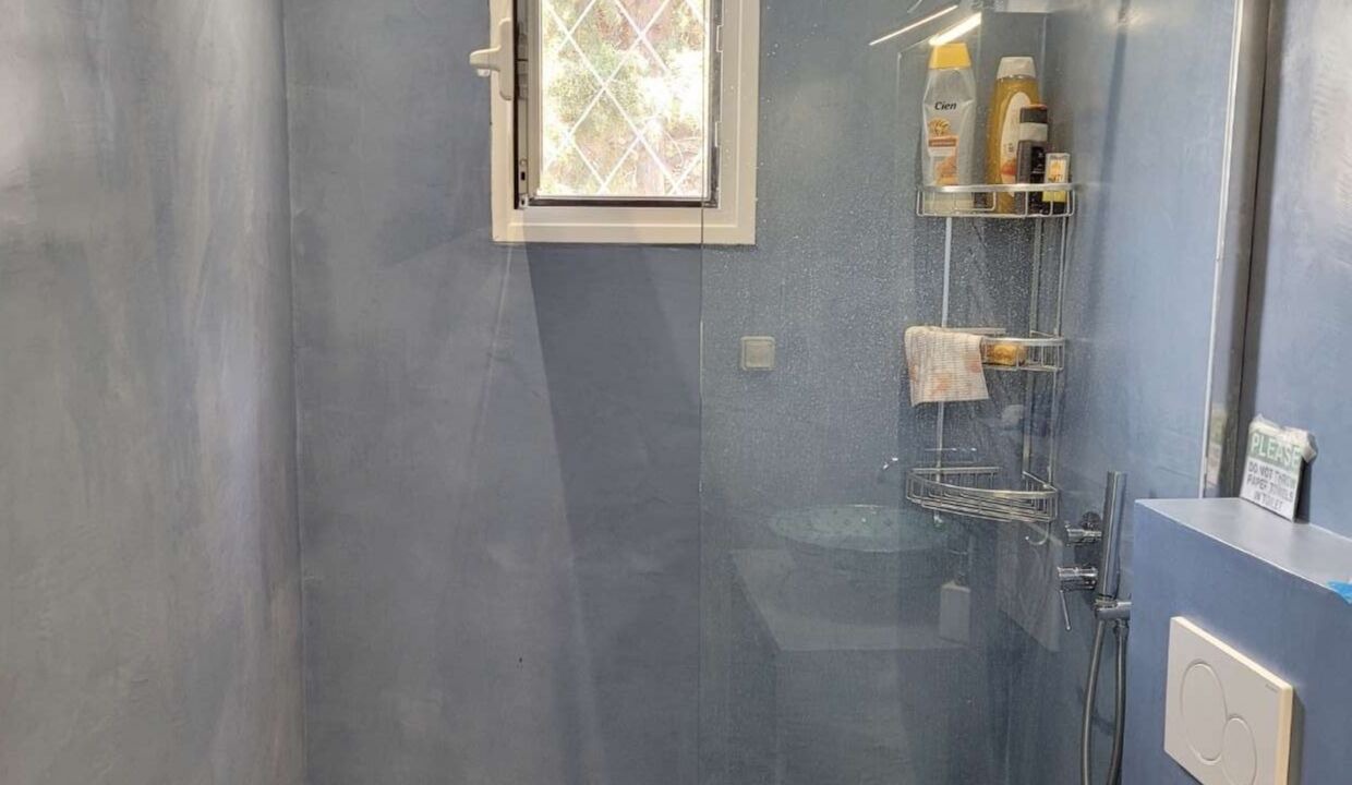 Photo of Bathroom in Thymari