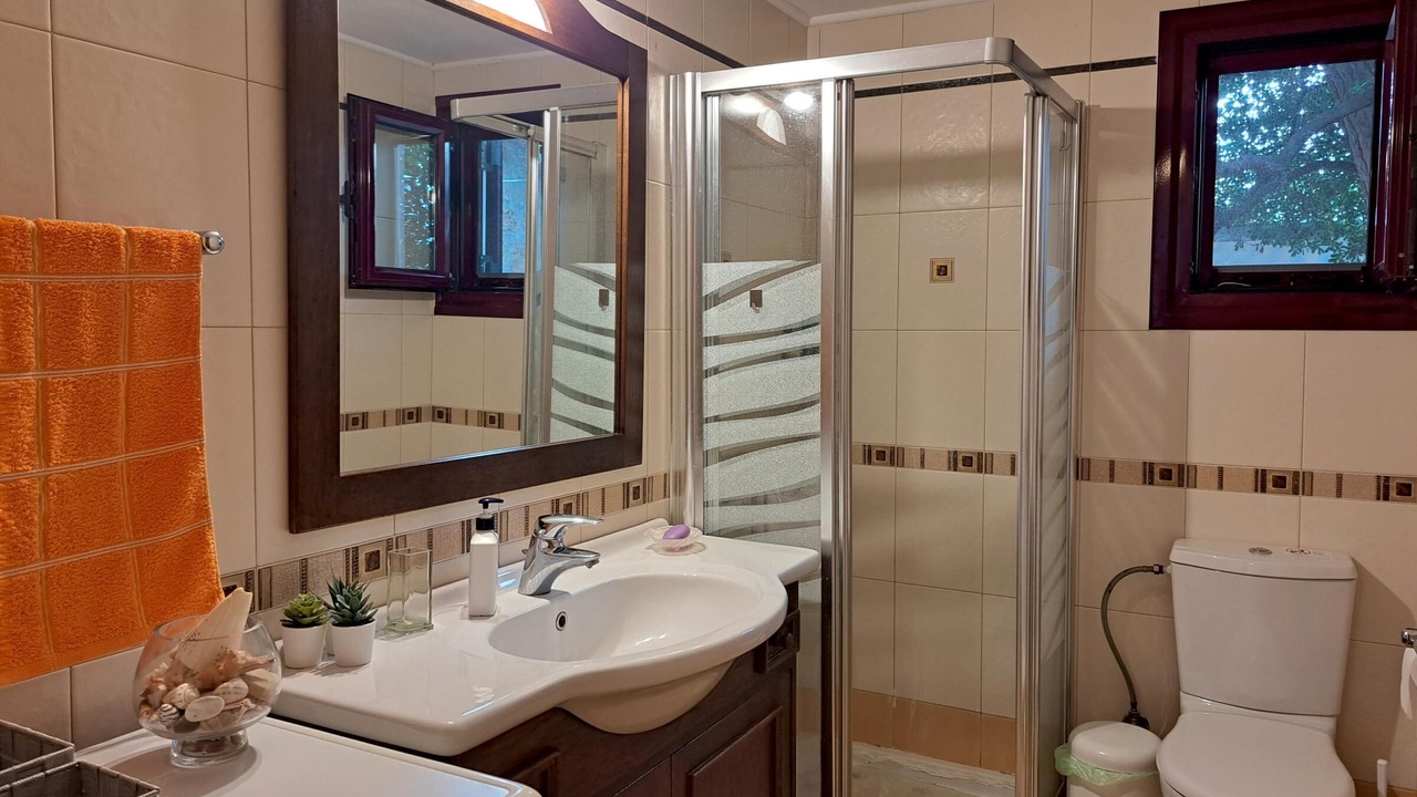 Photo of Bathroom in Kiparissia