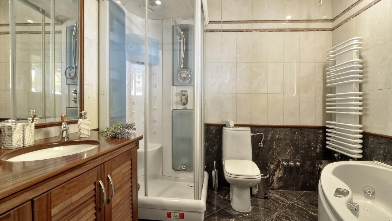 Photo of Bathroom in Barbati