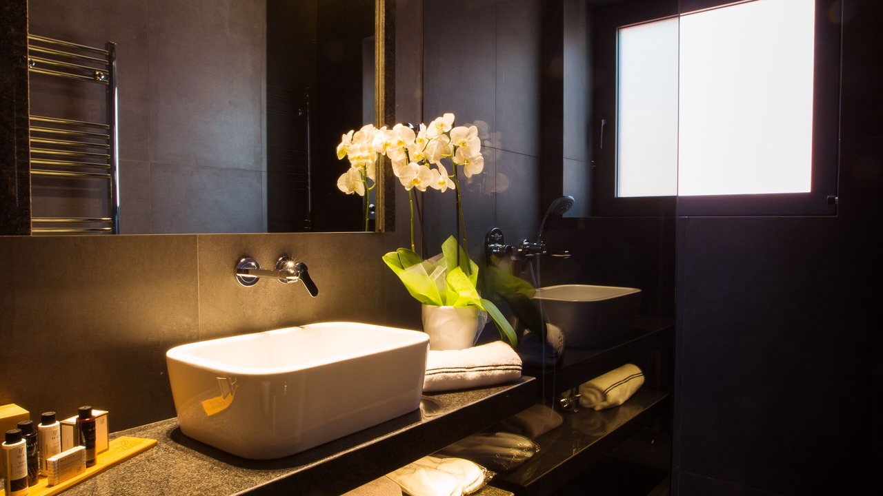 Photo of Bathroom in Ampelokipoi