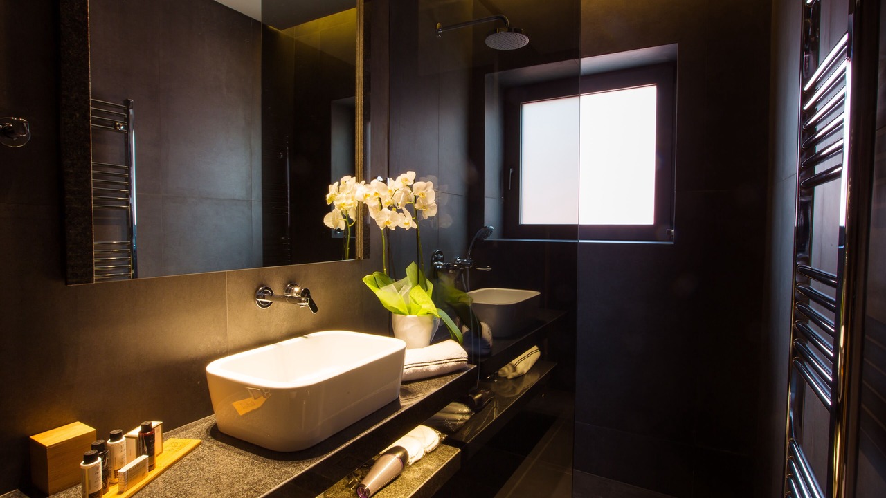 Photo of Bathroom in Ampelokipoi