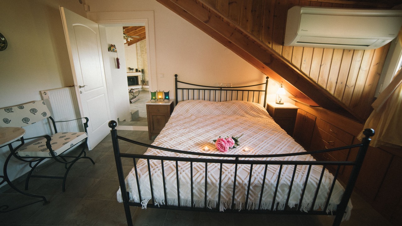 Photo of Bedroom in Limni Vouliagmenis