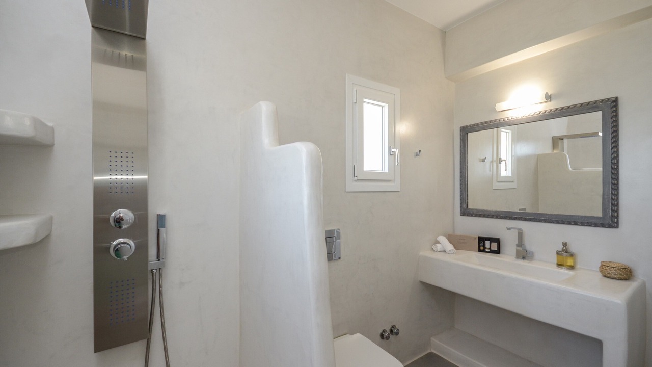 Photo of Bathroom in Plaka