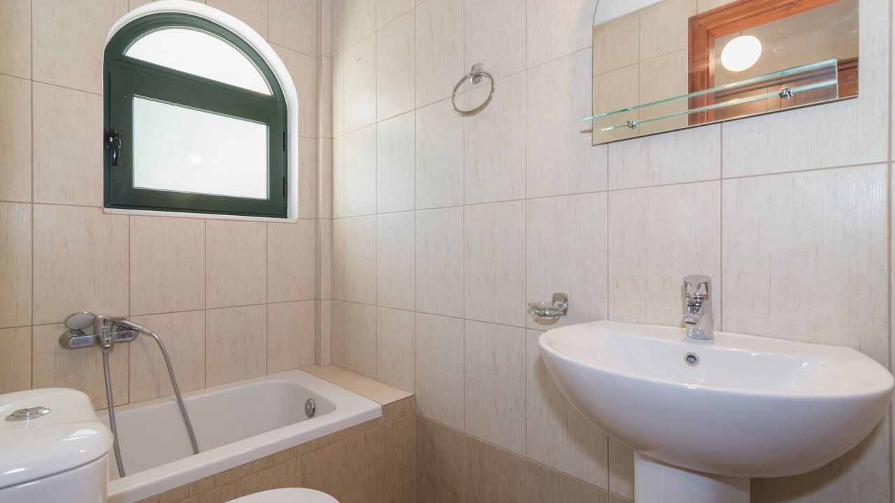 Photo of Bathroom in Limni Keri