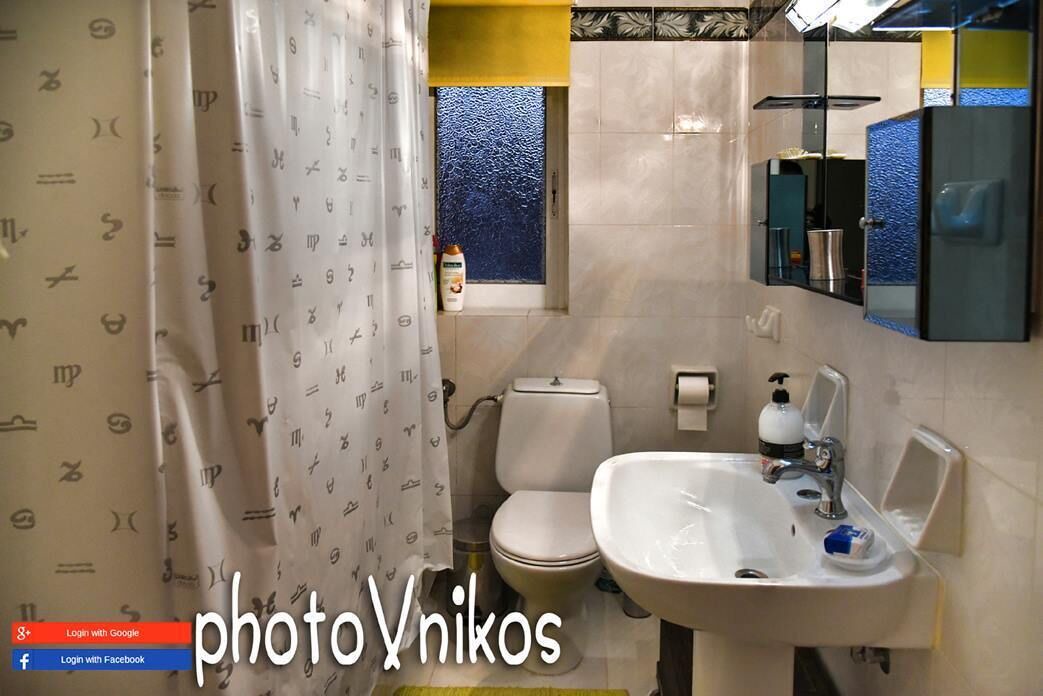 Photo of Bathroom in Rafina