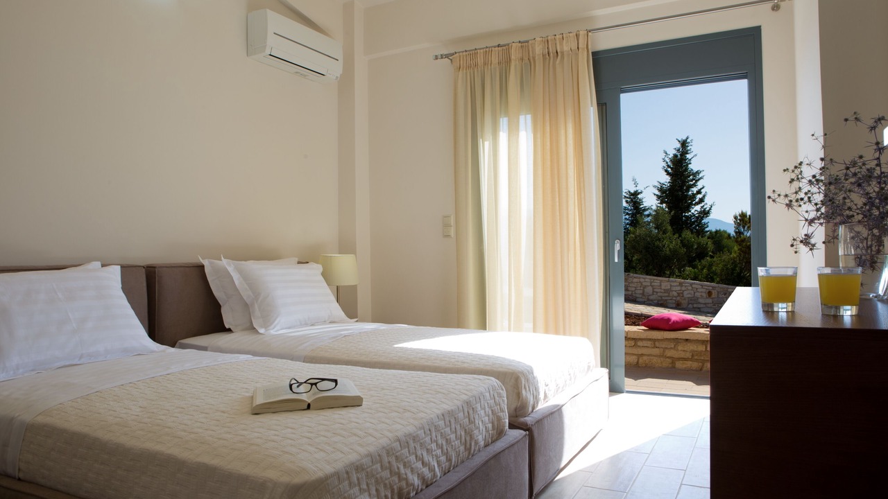 Photo of Bedroom in Katomerion