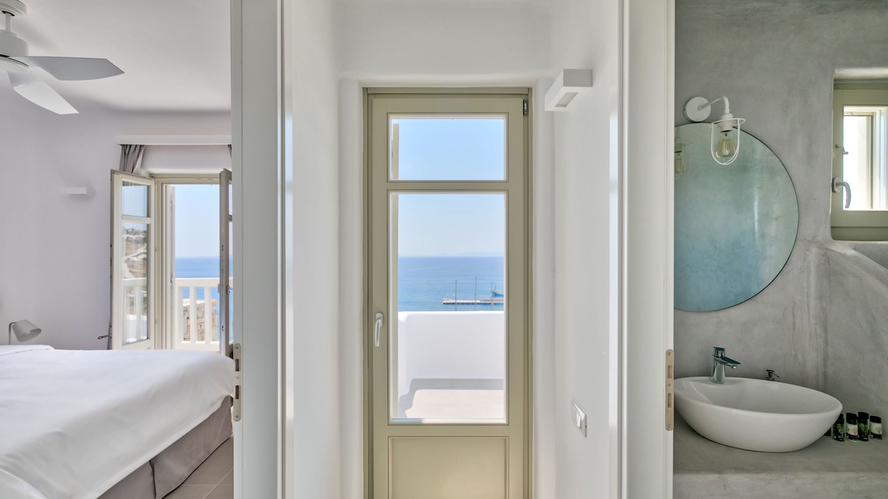 Photo of Bedroom in Tourlos