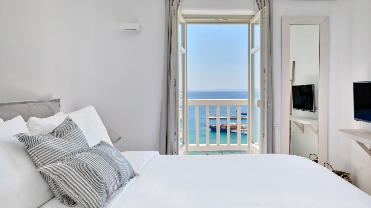 Photo of Bedroom in Tourlos