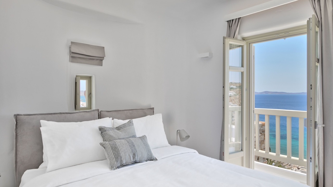 Photo of Bedroom in Tourlos