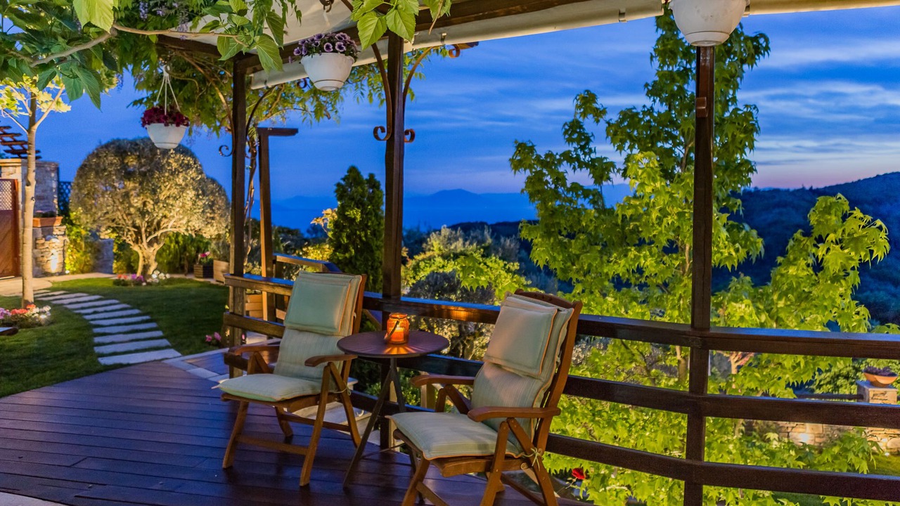Photo of Patio Balcony in Milies