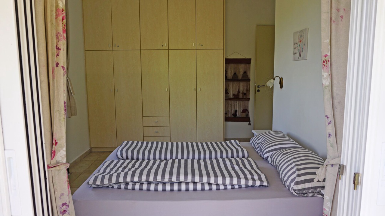 Photo of Bedroom in Douliana