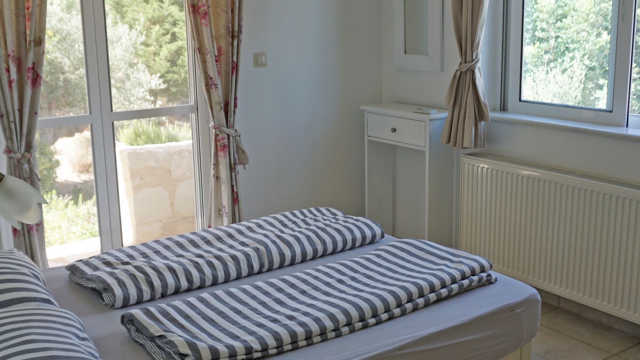 Photo of Bedroom in Douliana