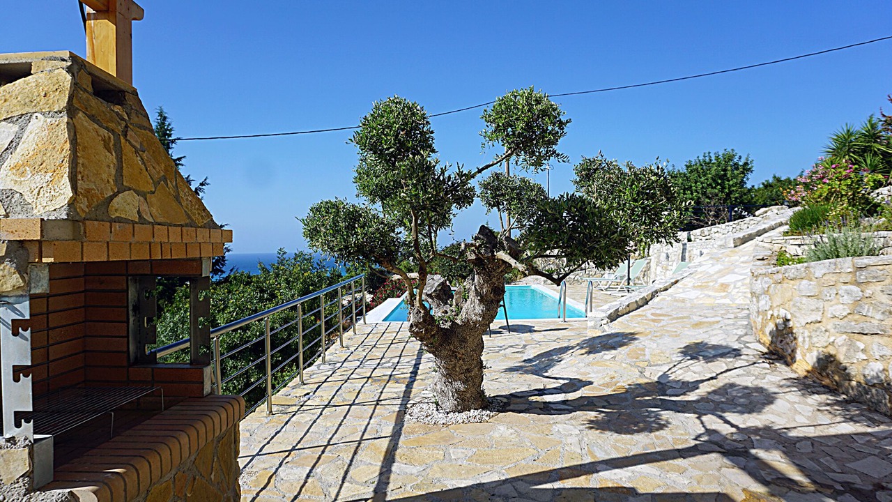 Photo of Outdoor in Douliana