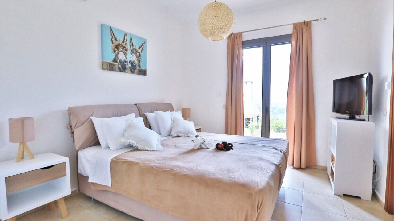 Photo of Bedroom in Monopari