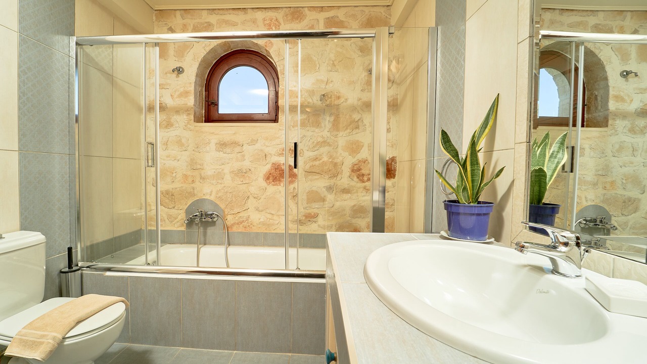 Photo of Bathroom in Akrotiri