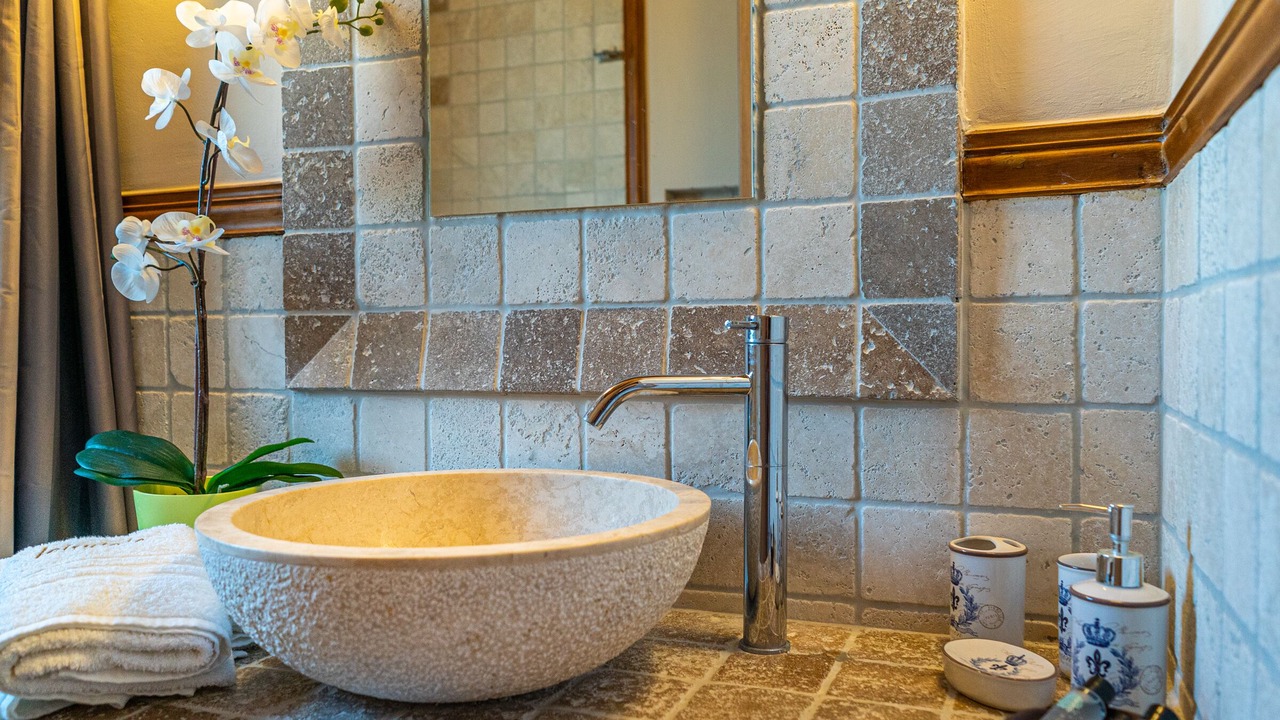 Photo of Bathroom in Apolpaina