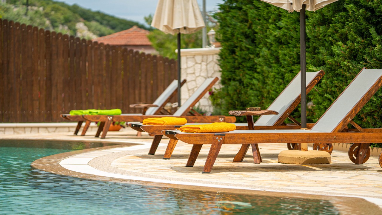 Photo of Outdoor in Apolpaina