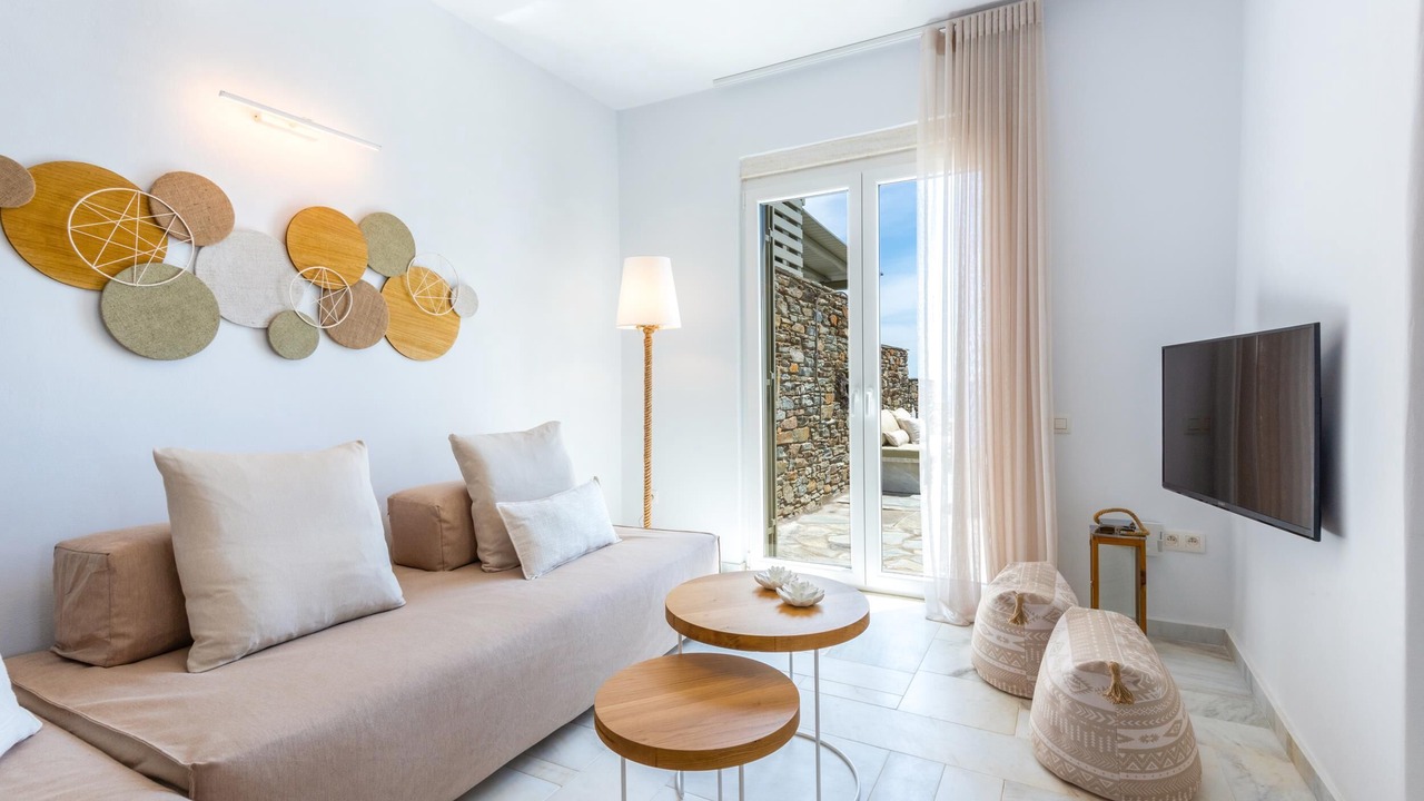 Photo of Livingroom in Exomvourgo