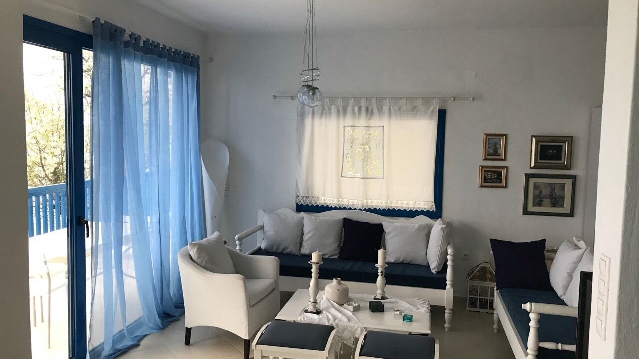 Photo of Livingroom in Makrigialos