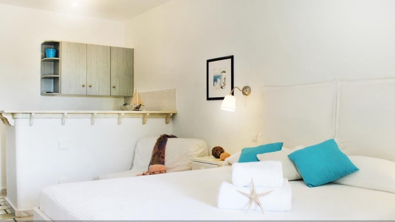 Photo of Bedroom in Drios