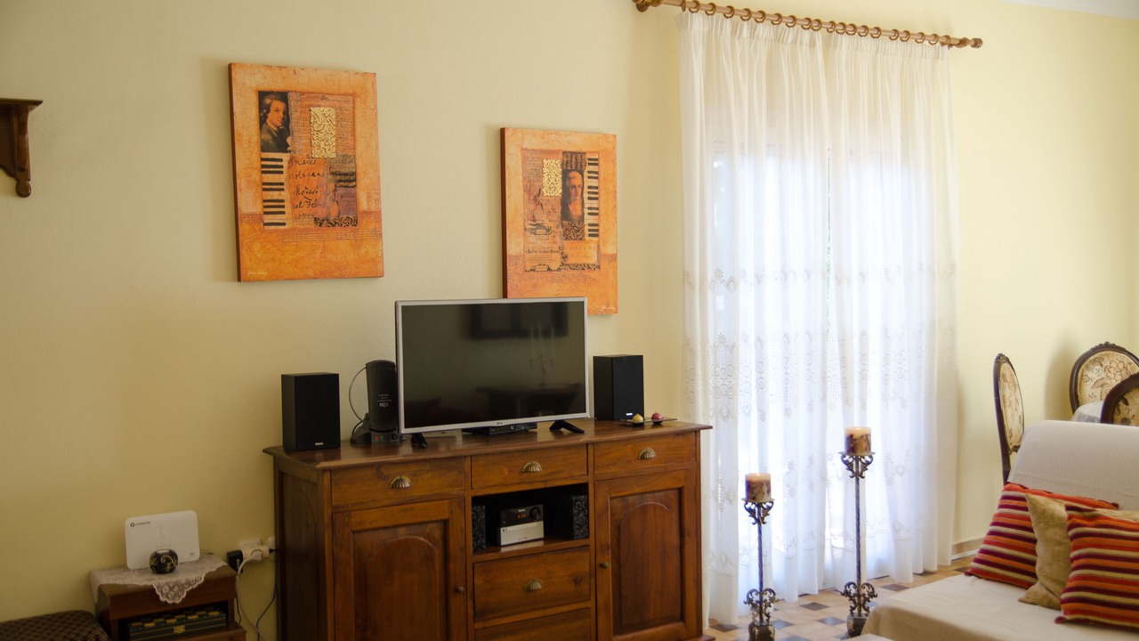 Photo of Bedroom in Kambanion