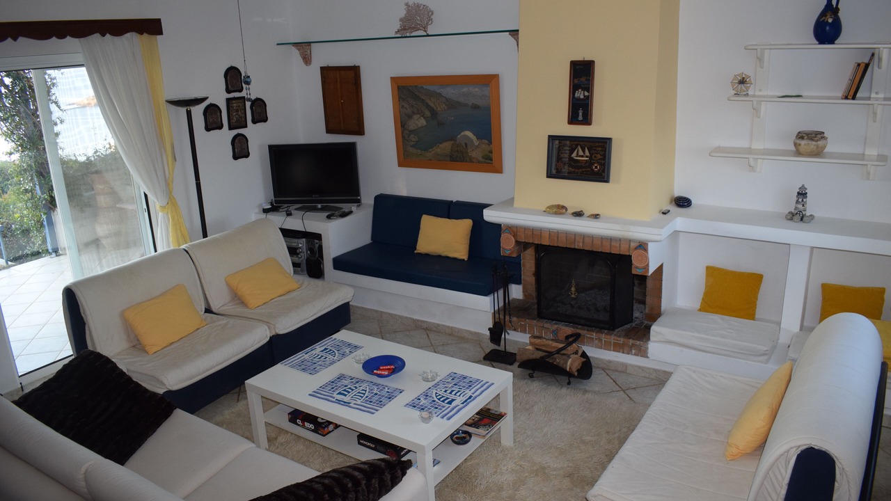 Photo of Livingroom in Lavreotiki
